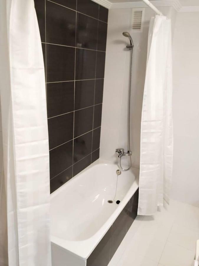 Living Burgos Apartment ภายนอก รูปภาพ