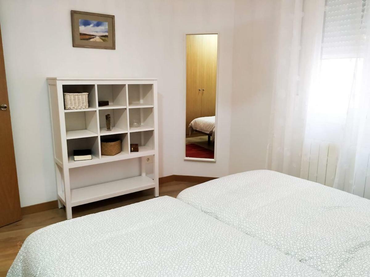 Living Burgos Apartment ภายนอก รูปภาพ